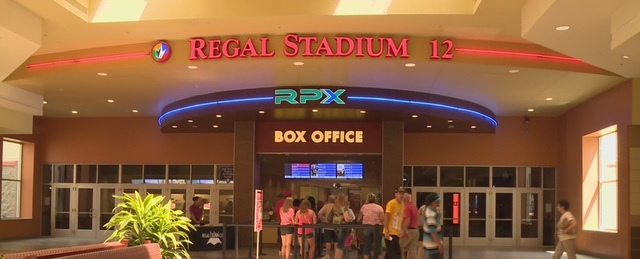 Regal Lansing Mall Stadium 12 & RPX - MAIN ENTRANCE